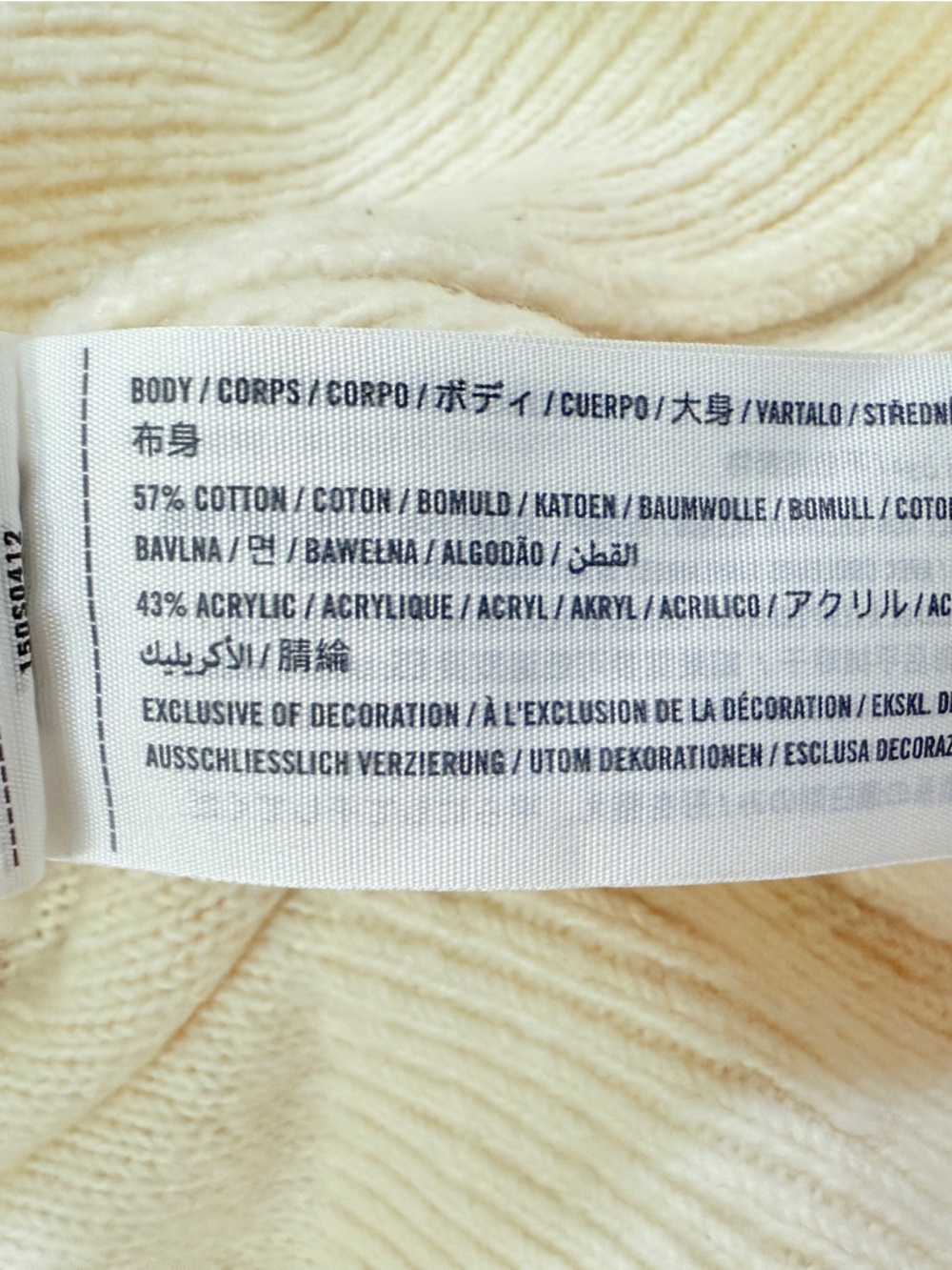 Abercrombie & Fitch Cream Ribbed Knit Sweater Label Detail - Picture 8 of 11